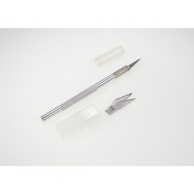 koop Craft Knife with 5 blades by TAMIYA for only € 7,41 in Gereedschap at Bliek Modelbouw, Bliek Modelbouw. Beschikbaar