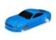 Ford Mustang blauwe carrosserie met sticker