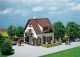 koop 1/87 HUIS MET DAKKAPEL / HAUS MIT DACHGAUBE by Faller for only € 20,79 in Plastic Modelbouw, Plastikmodellbau, Gebouwen en toebehoren, Faller at Bliek Modelbouw, Bliek Modelbouw. Beschikbaar