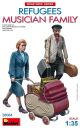 Miniart  1/35 REFUGEES MUSICIAN FAMILY 